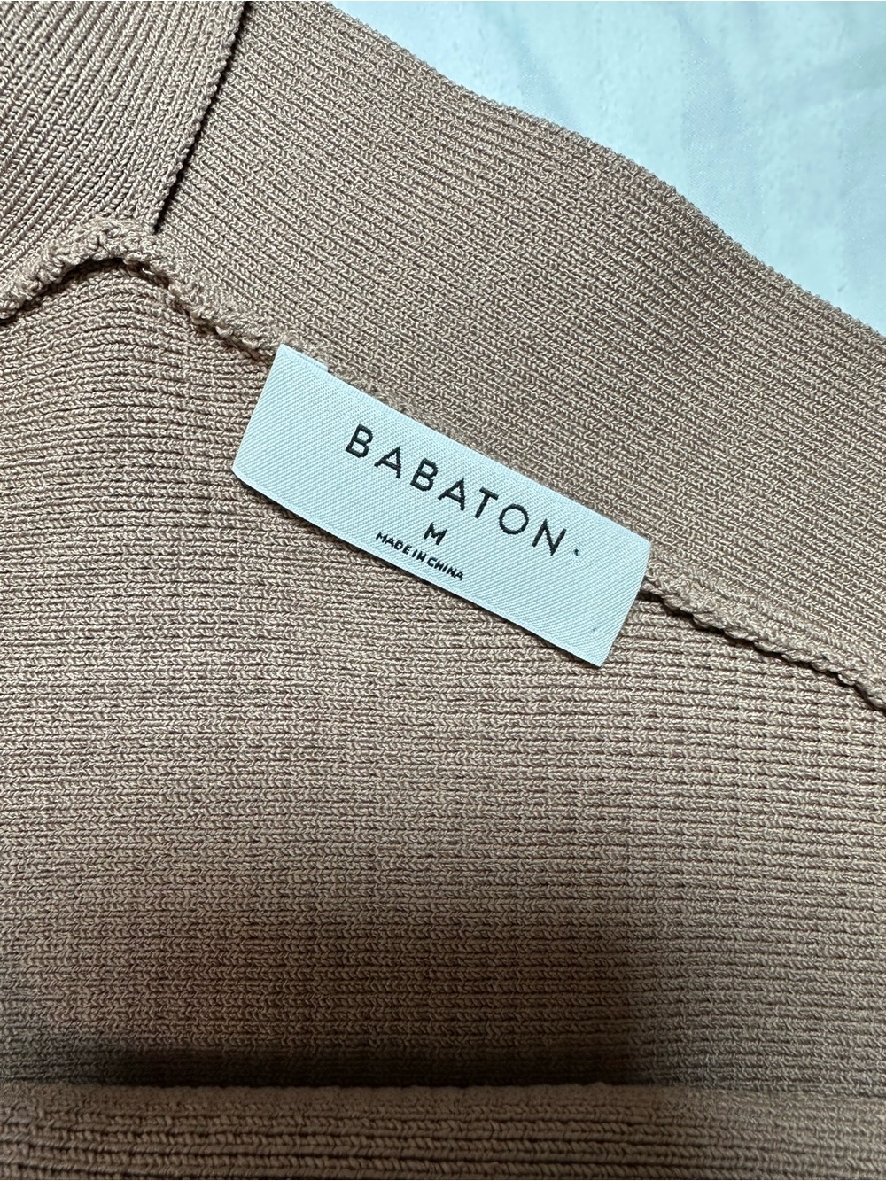 Babaton Sculpt Knit Criss Cross Cropped Tank size M - Picture 4 of 5
